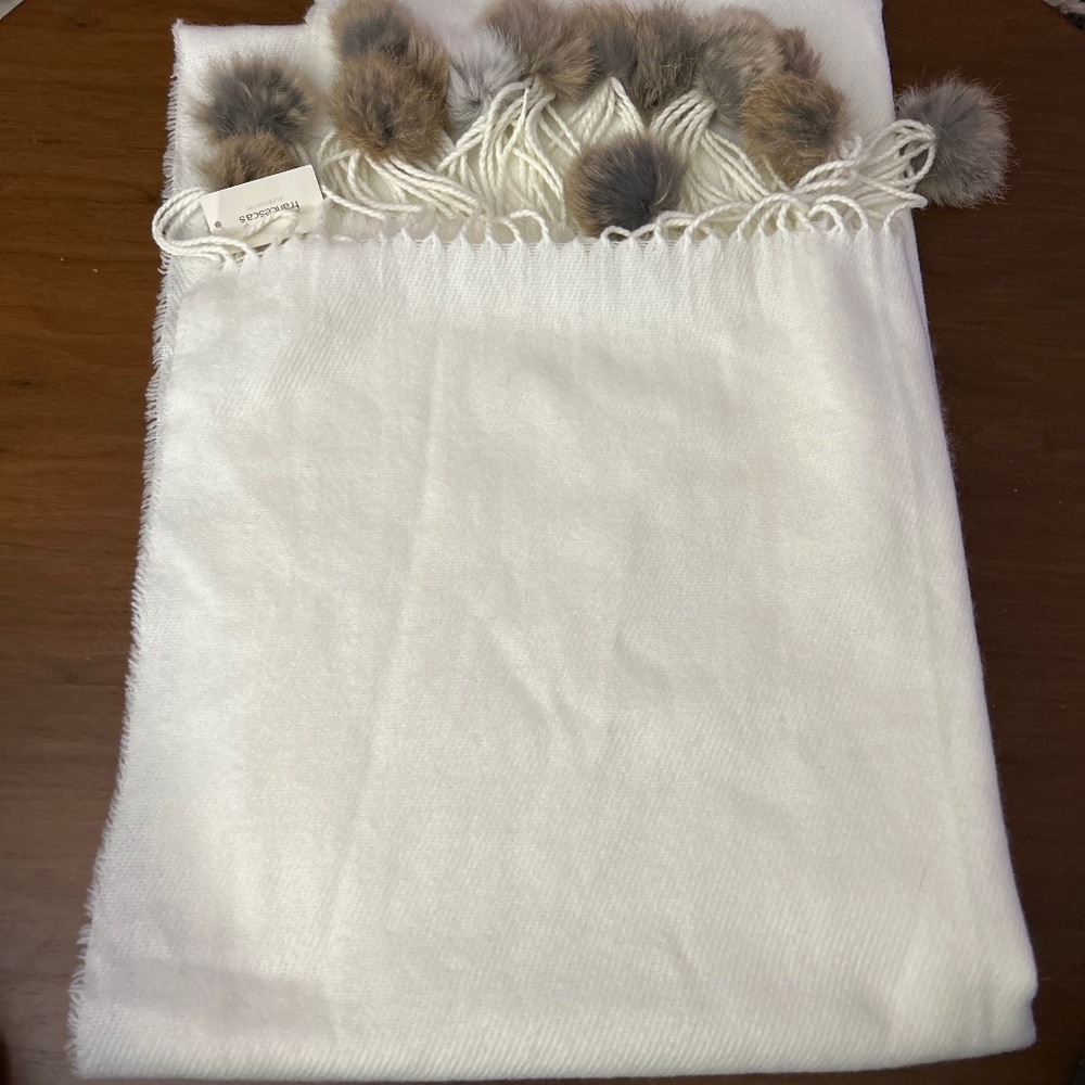 Francesca’s Pom Pom Scarf- NWT